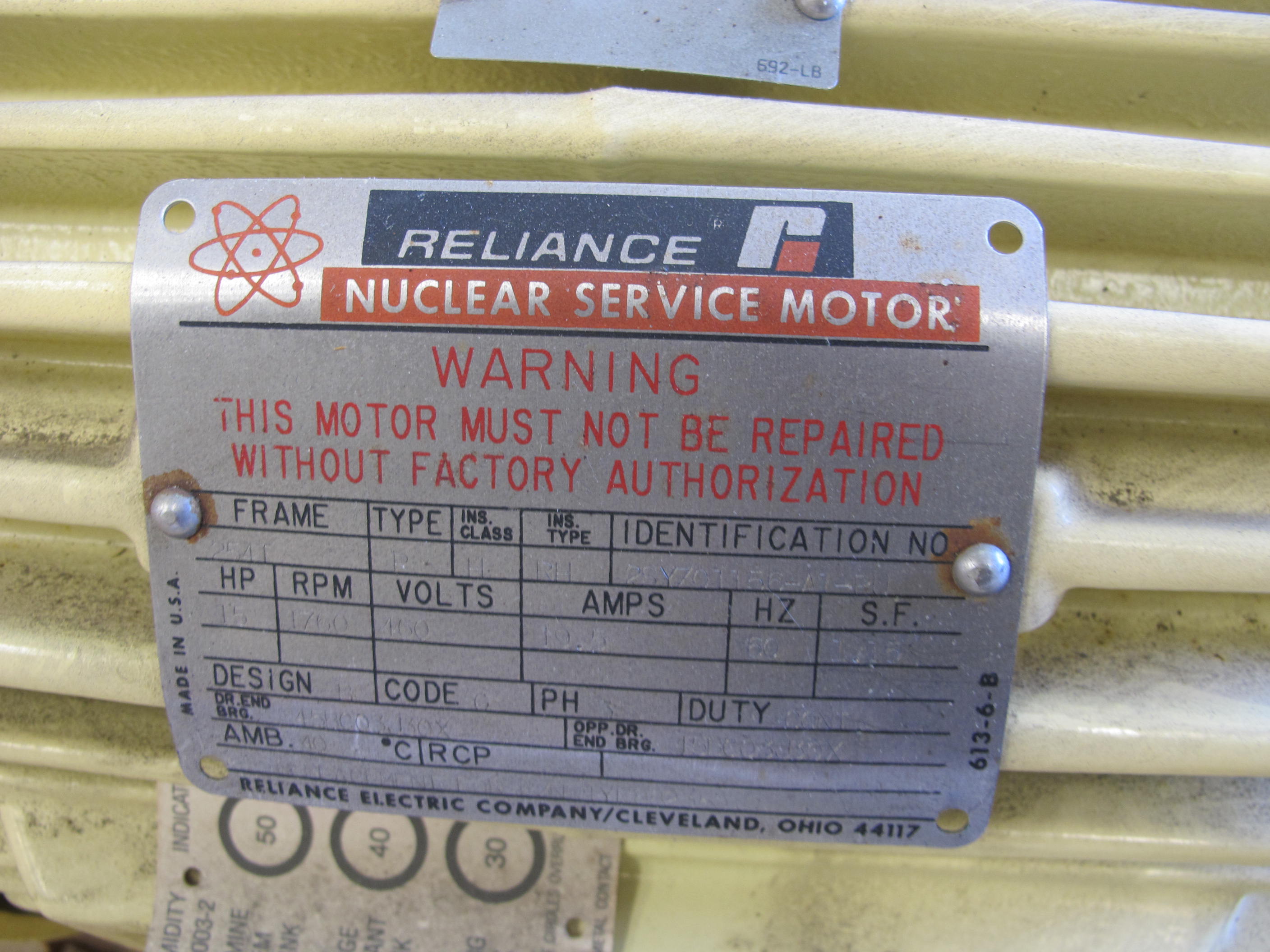 MOTOR, ELECTRIC TYPE, 15 HORSEPOWER, 460VAC 3 PHASE ELEC RATING, 1765 RPM, 254T FRAME, 19.5 AMPS, TEFC-XT ENCLOSURE, 1.0 SERVICE FACTOR. PART # 1YF882350 (W-44) LOADING & HANDLING FEE $15-